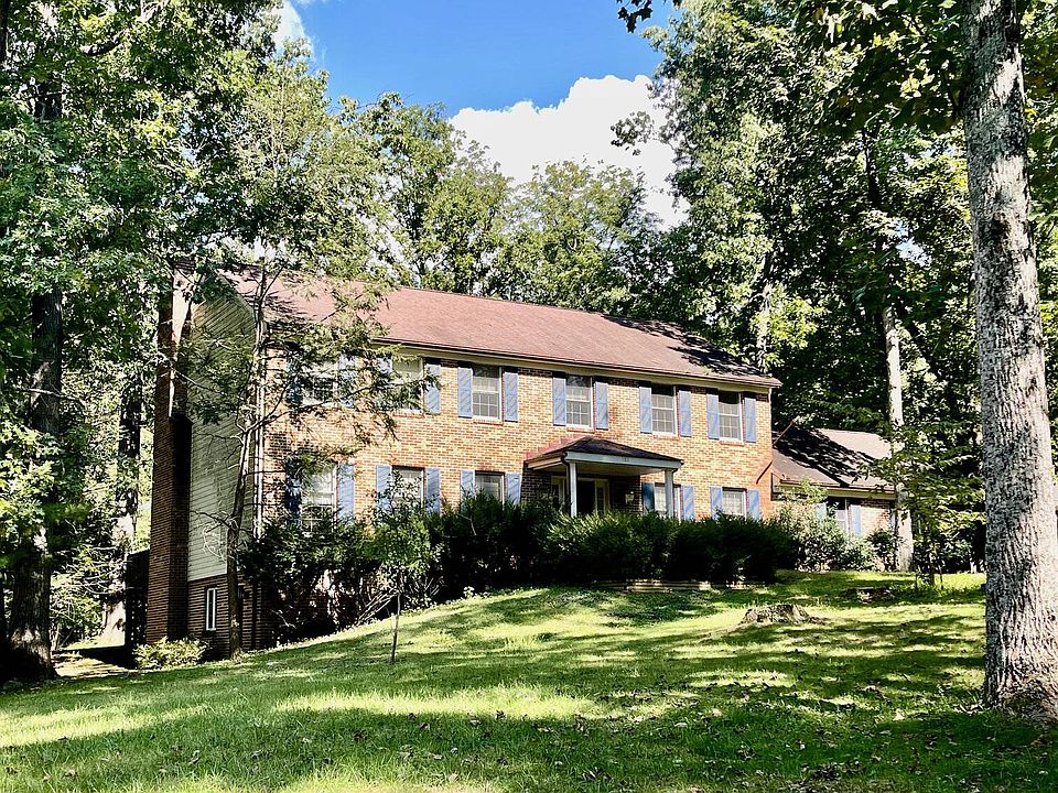 1st image of 161 Old Forest Cir