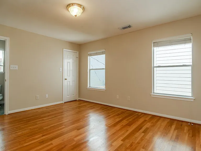 1414 Crocker St — Photo 19