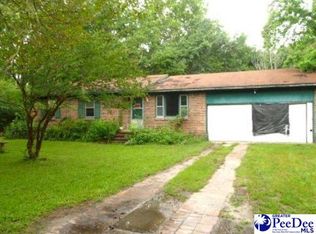 906 Sunnydale Ln, Hartsville, SC 29550
