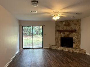 6396 Sandy Ln, Milton, FL 32570