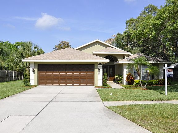 2nd image of 1021 Anclote Dr