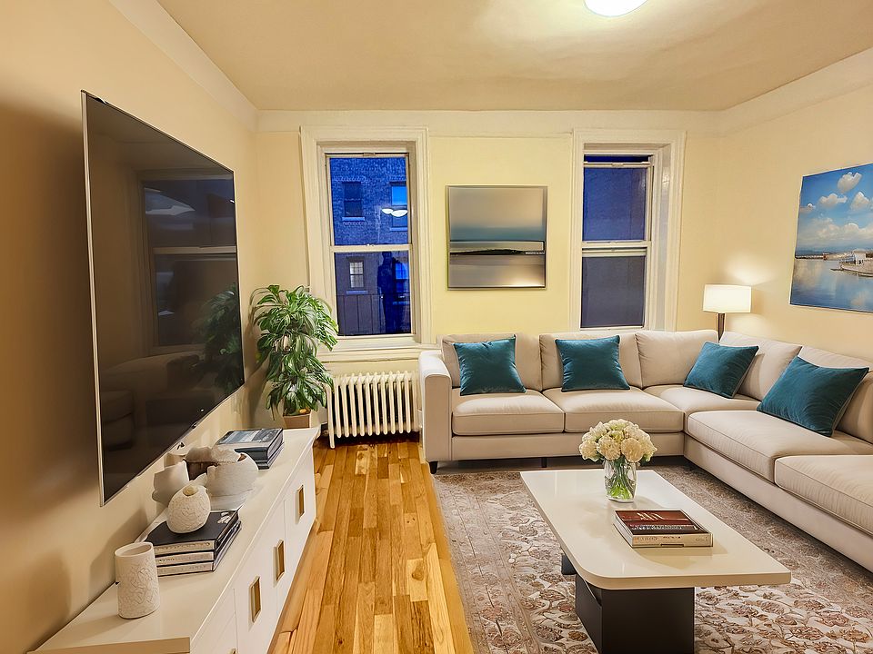 1st image of 117 E 89th St APT 2C