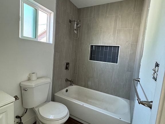 2nd image of 707 W 57th St Unit 1/2