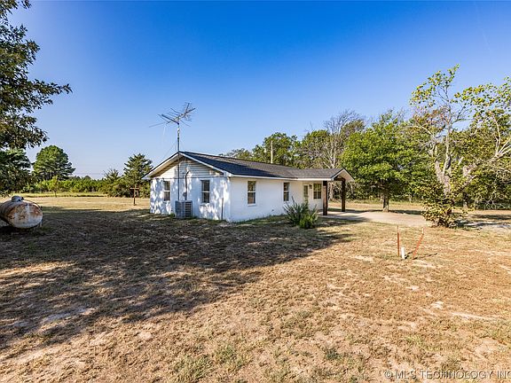 3rd image of 2932 W Shady Ln