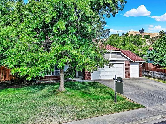 2nd image of 591 Rambleton Drive