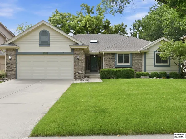 14515 Grant St, Omaha, NE 68116
