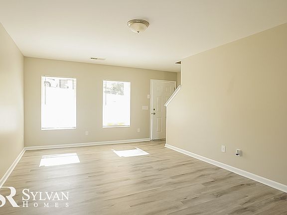 3rd image of 3555 Pebble Creek Dr