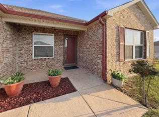 1865 Land Run Dr, El Reno, OK 73036