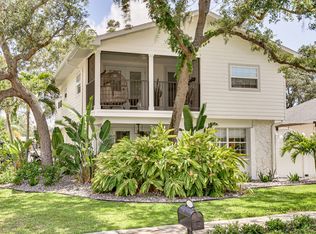 1701 Sunset Dr, Tarpon Springs, FL 34689