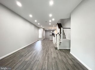 5911 Pine St, Philadelphia, PA 19143