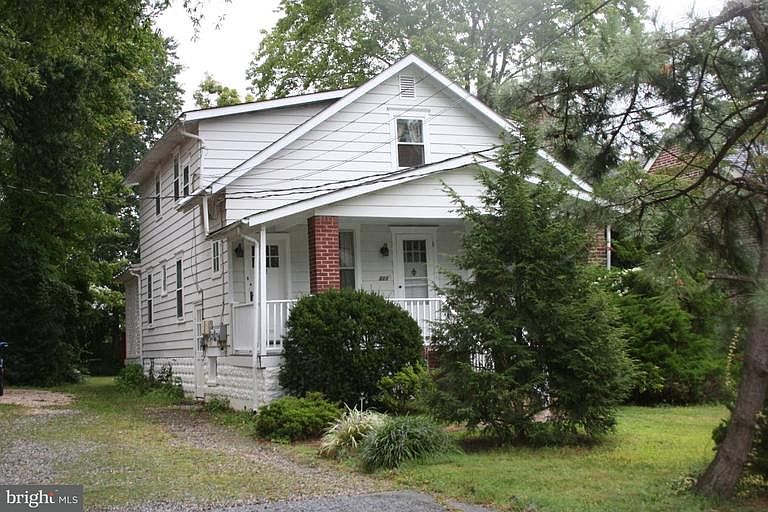 1st image of 311 Beverly Pl