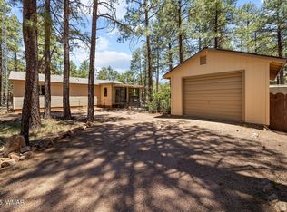 2127 Pony Rd, Overgaard, AZ 85933