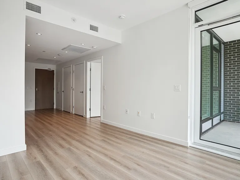 150 Braid St — Photo 44