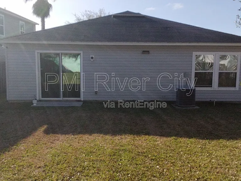 12154 Alexandra Dr — Photo 12