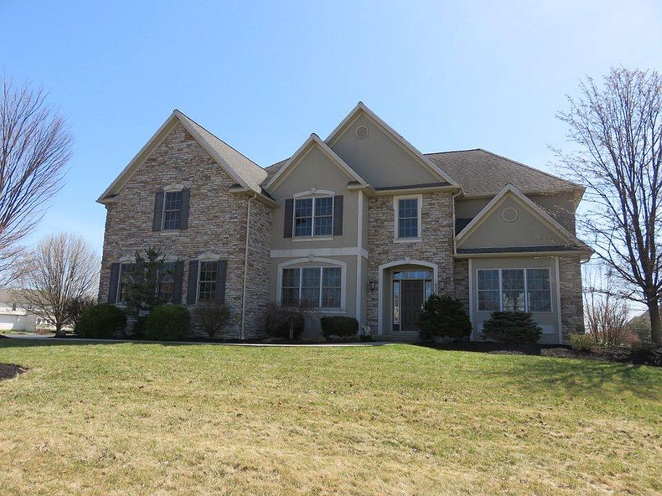 1st image of 4305 Eisenhower Dr