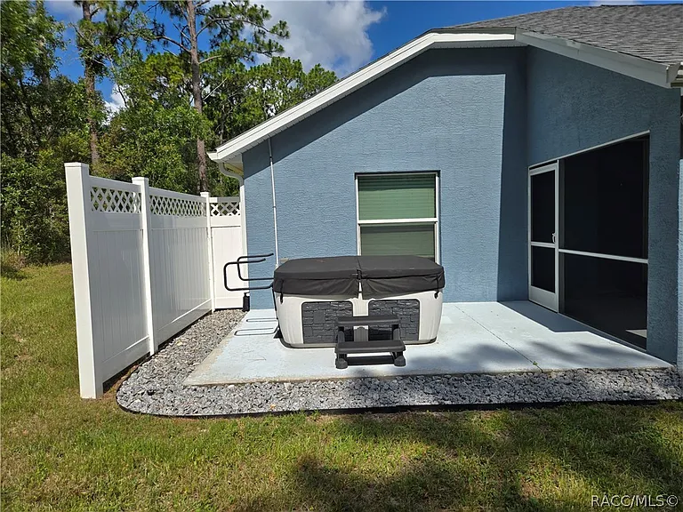 13 Whitewood Ct — Photo 45