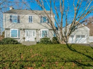 248 Davis Rd, Fairfield, CT 06825