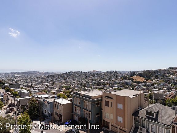 4th image of 550 Roosevelt Way #9156369