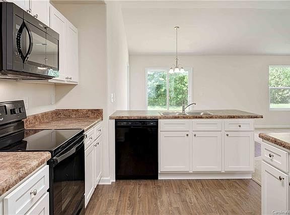 4th image of 6130 Purbeck Way