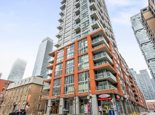 126 Simcoe St #1806, Toronto, ON M5H 4E6