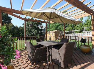 22 Chardonnay Rd, Commack, NY 11725