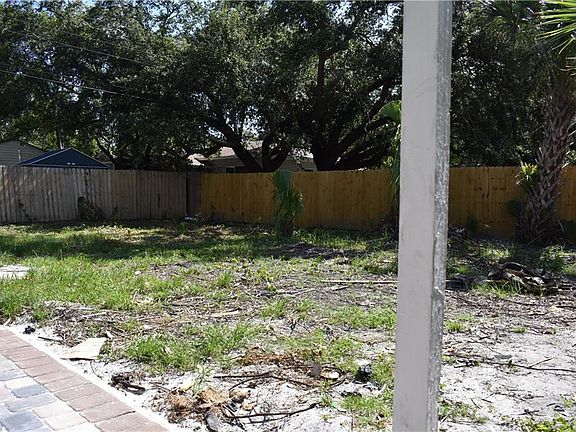 4th image of 3129 W Napoleon Ave