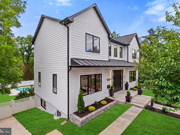 9331 E Parkhill Dr, Bethesda, MD 20814