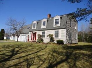 101 Evergreen Ln, Windham, ME 04062