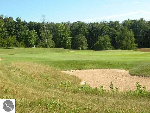 3rd image of 191 Hawks Eye Dr