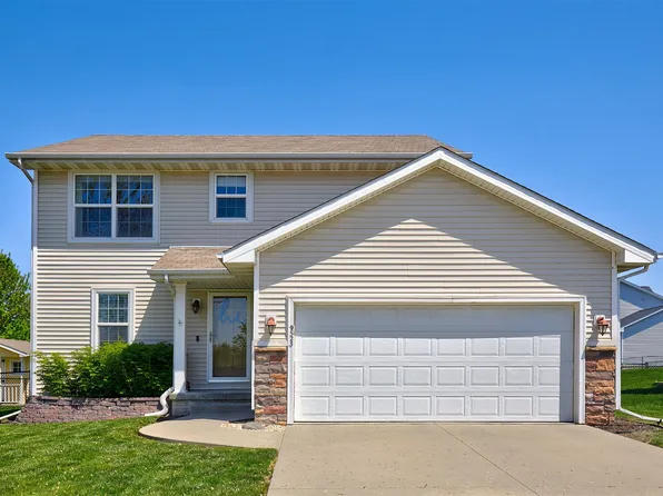 9323 Wilson St, West Des Moines, IA 50266