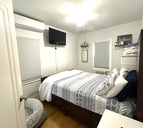 5th image of 120 Beach St