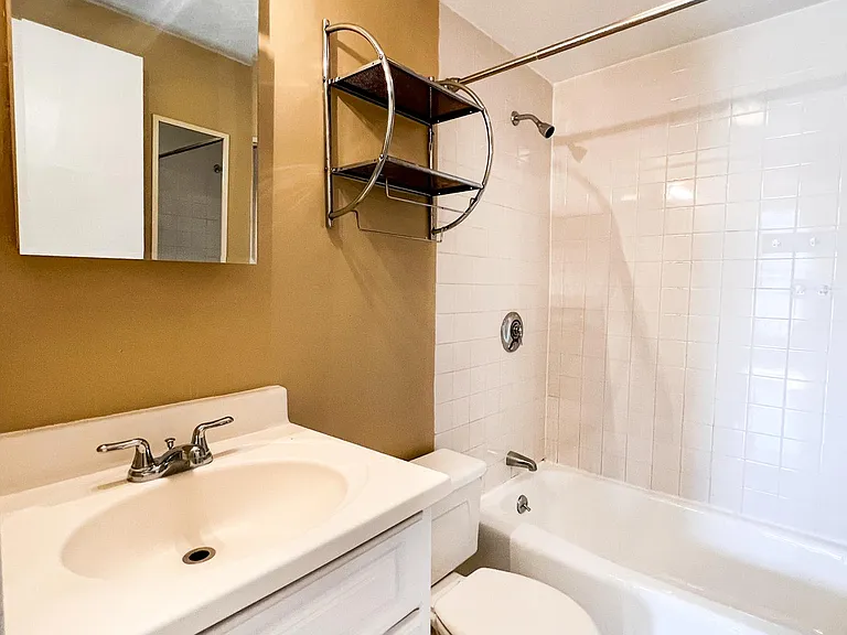 703 Massachusetts Ave #16 — Photo 7