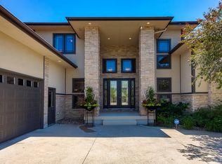 4311 162nd St, Urbandale, IA 50323