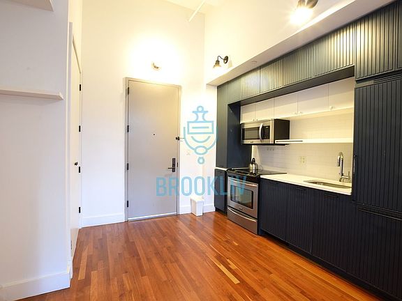 2nd image of 180 Bainbridge St APT 207