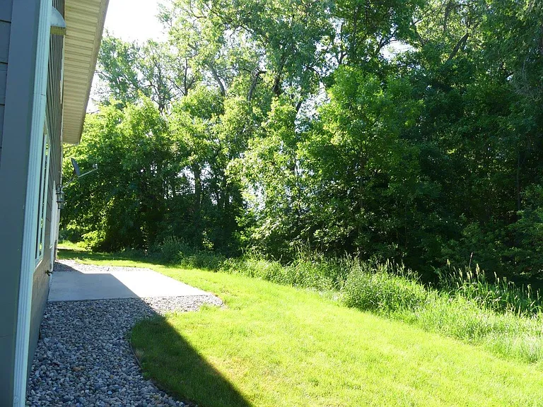 Ideal Twinhomes — Photo 4