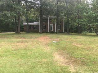 152 S Elysian Dr, Selmer, TN 38375
