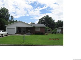 1005 Lewis St, Pryor, OK 74361