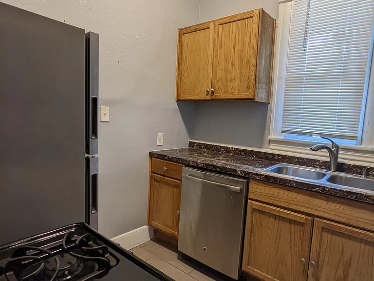 1115 N Crawford St #2 — Photo 11
