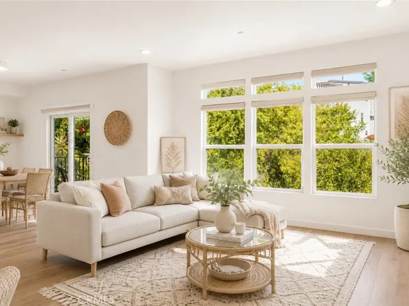 3822 Clayton Ave, Los Angeles, CA 90027