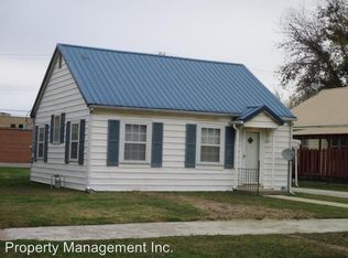 1414 W 5th St, Coffeyville, KS 67337