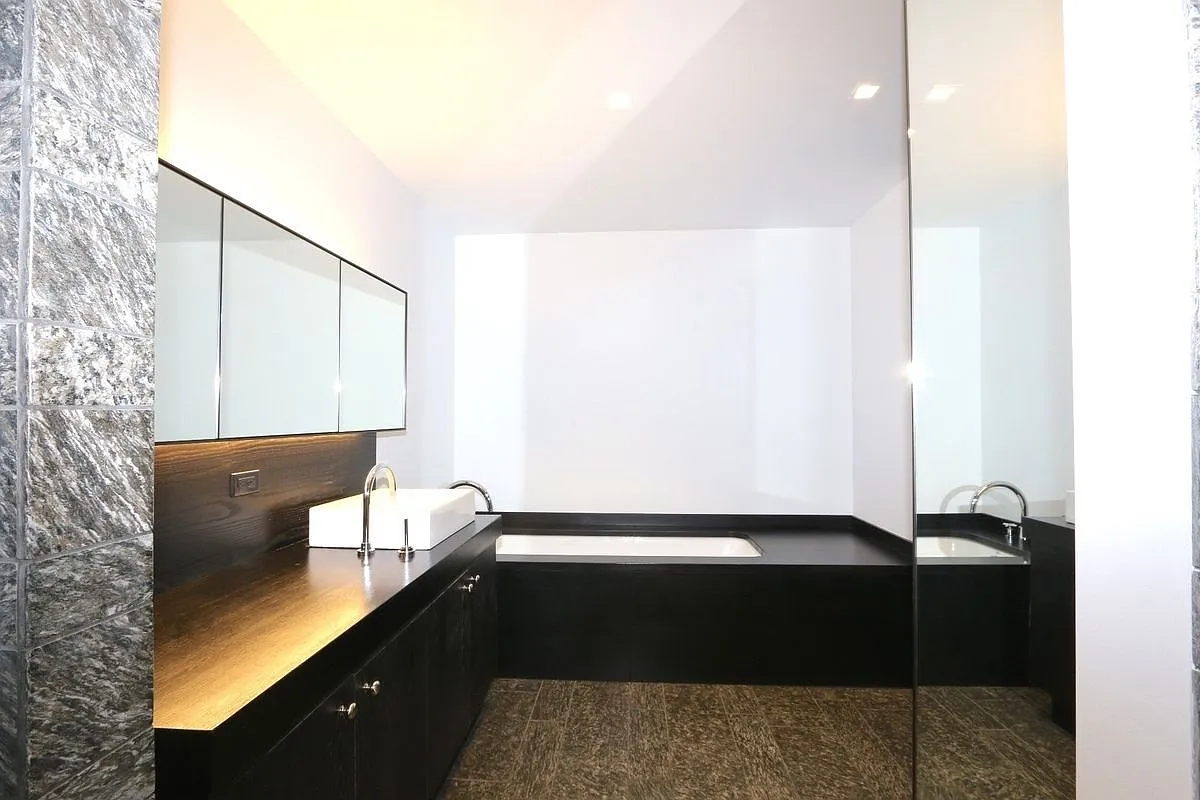 20 Pine Street — Photo 4