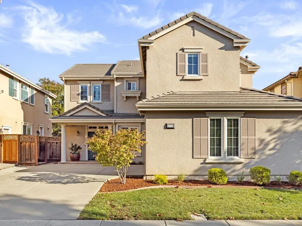 5775 Creekview Dr, Dublin, CA 94568