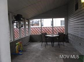 2nd image of 1513 Park Ave