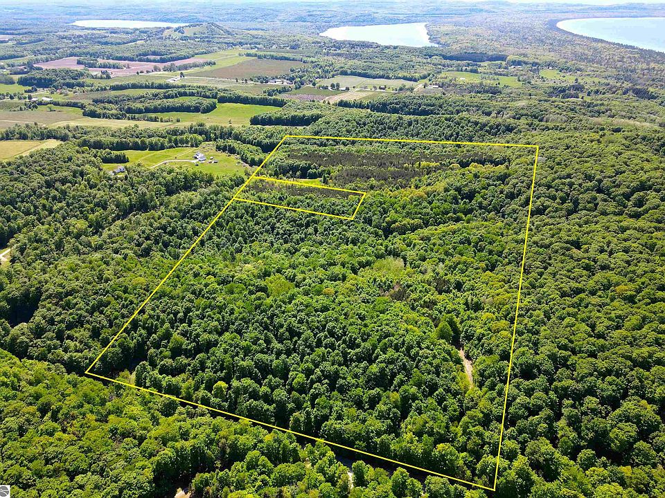 1st image of 0 S Schomberg Rd