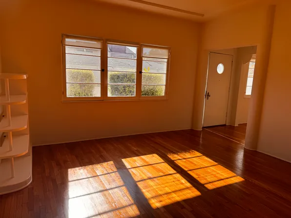 633 9th St APT 2, Santa Monica, CA 90402