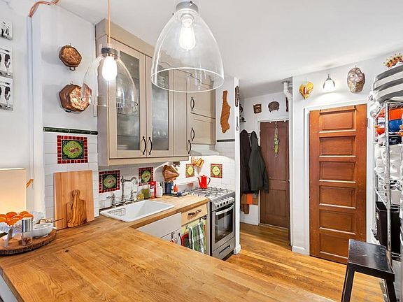 4th image of 88 E 3rd St APT 2