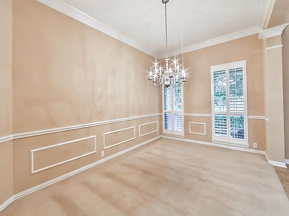 Formal DIning Room.