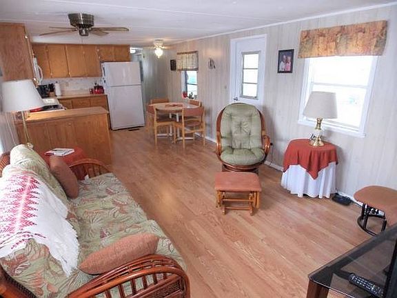 2nd image of 11220 Bluebird Dr