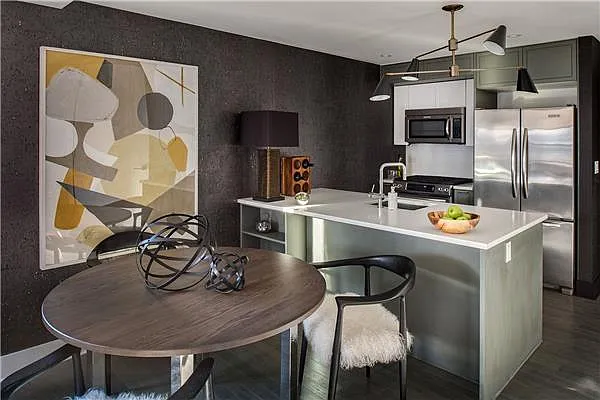 Sold by Park River | media 18