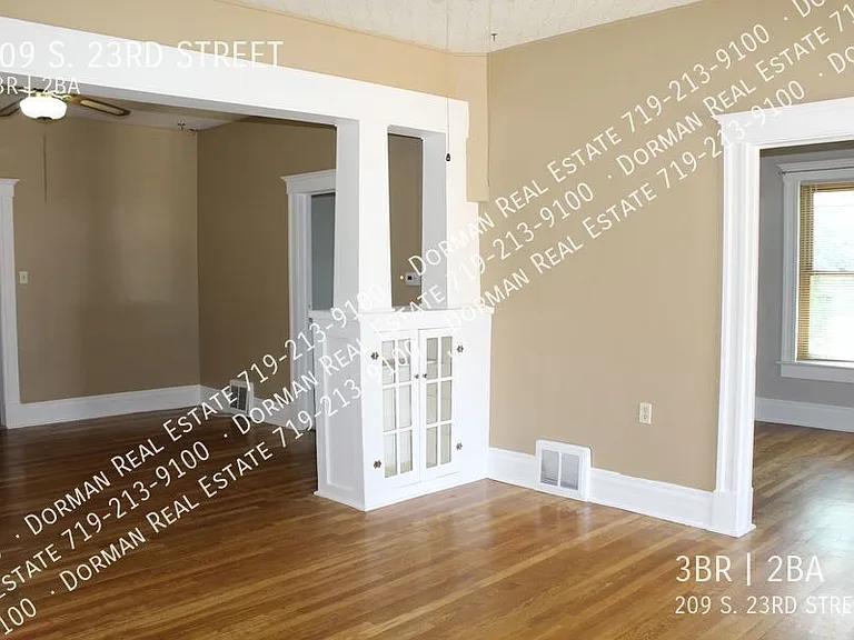 209 S 23rd St — Photo 8